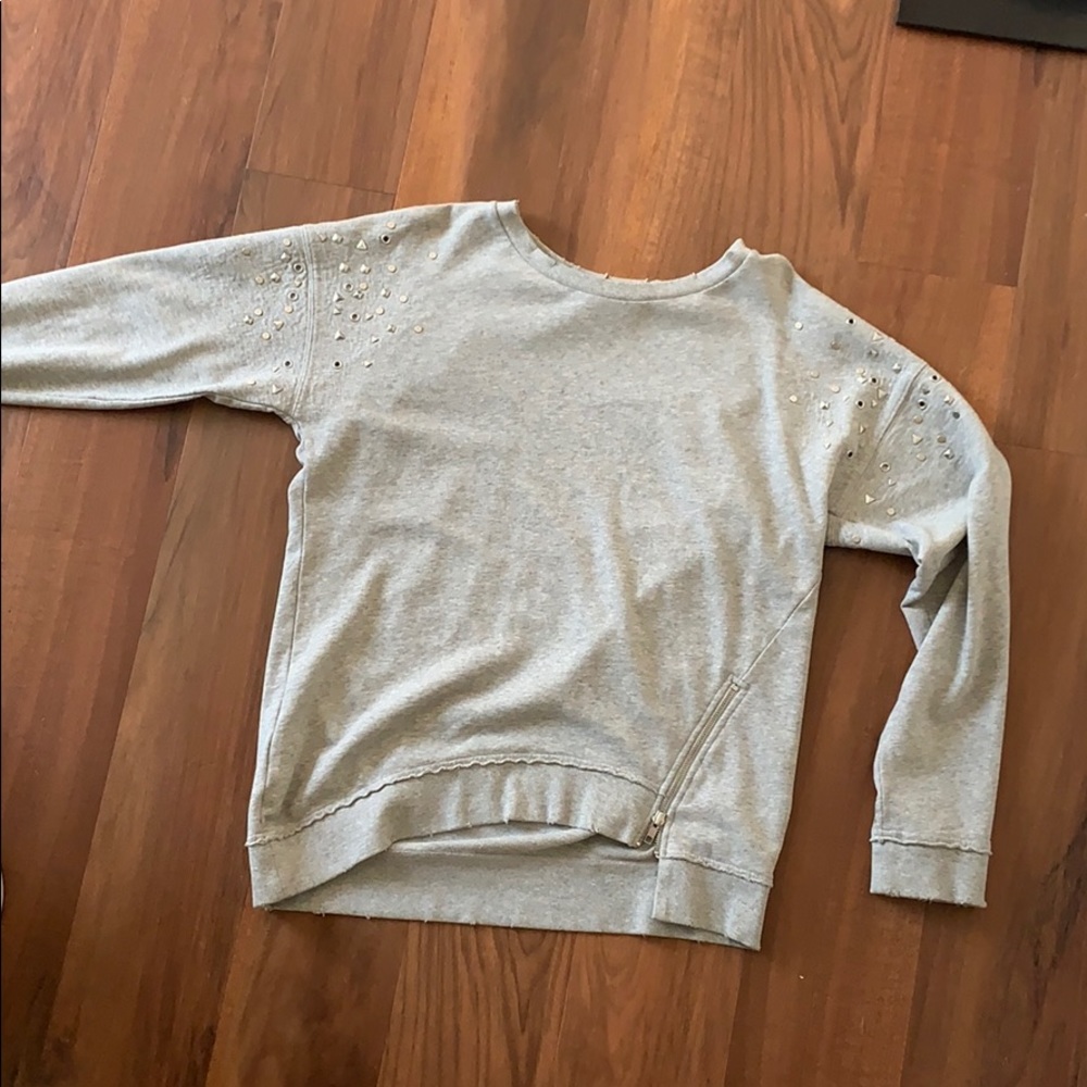 Joe’s oversized sweater